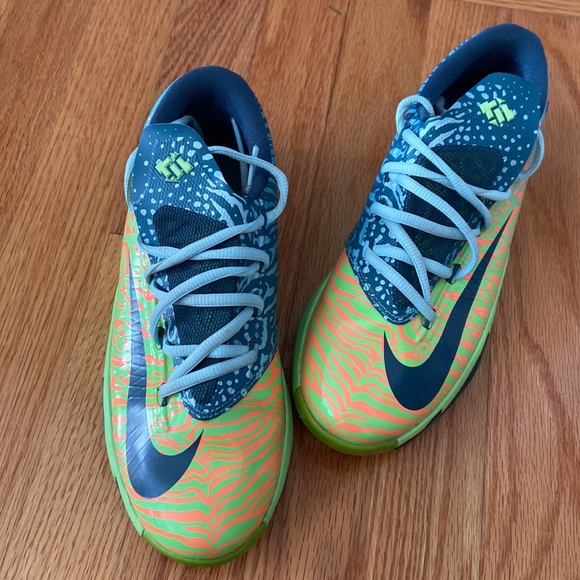 Nike EUC “KD 6 Liger” Kids Sneakers - Picture 8 of 11